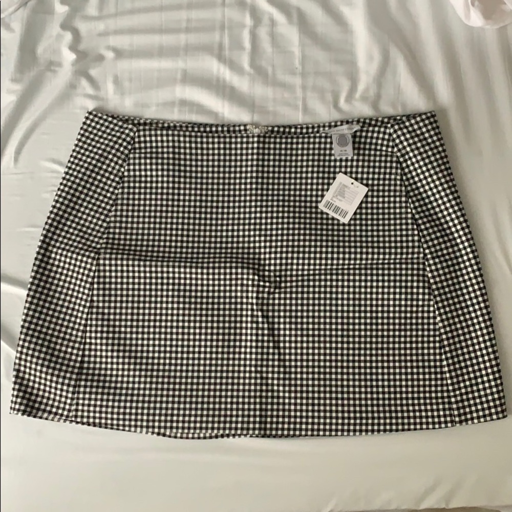 Checkered mini skirt